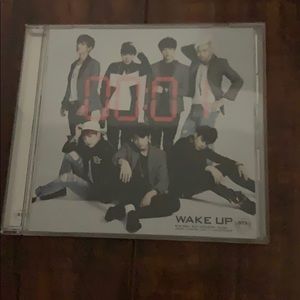 BTS Official Wake up Japanese cd